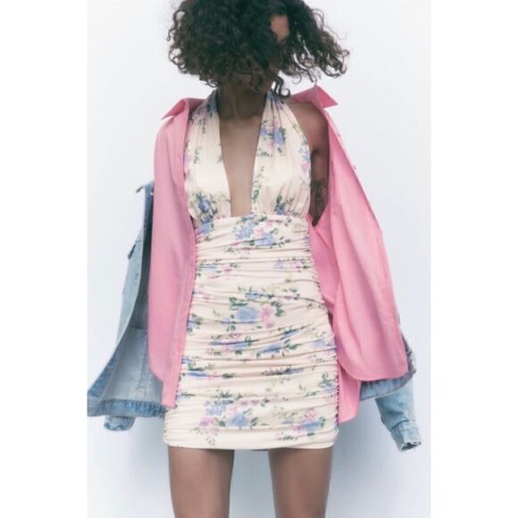 NWT Zara Blogger’s Favorite TikTok Famous Pale Pink Floral Print Halter Dress - Picture 5 of 16